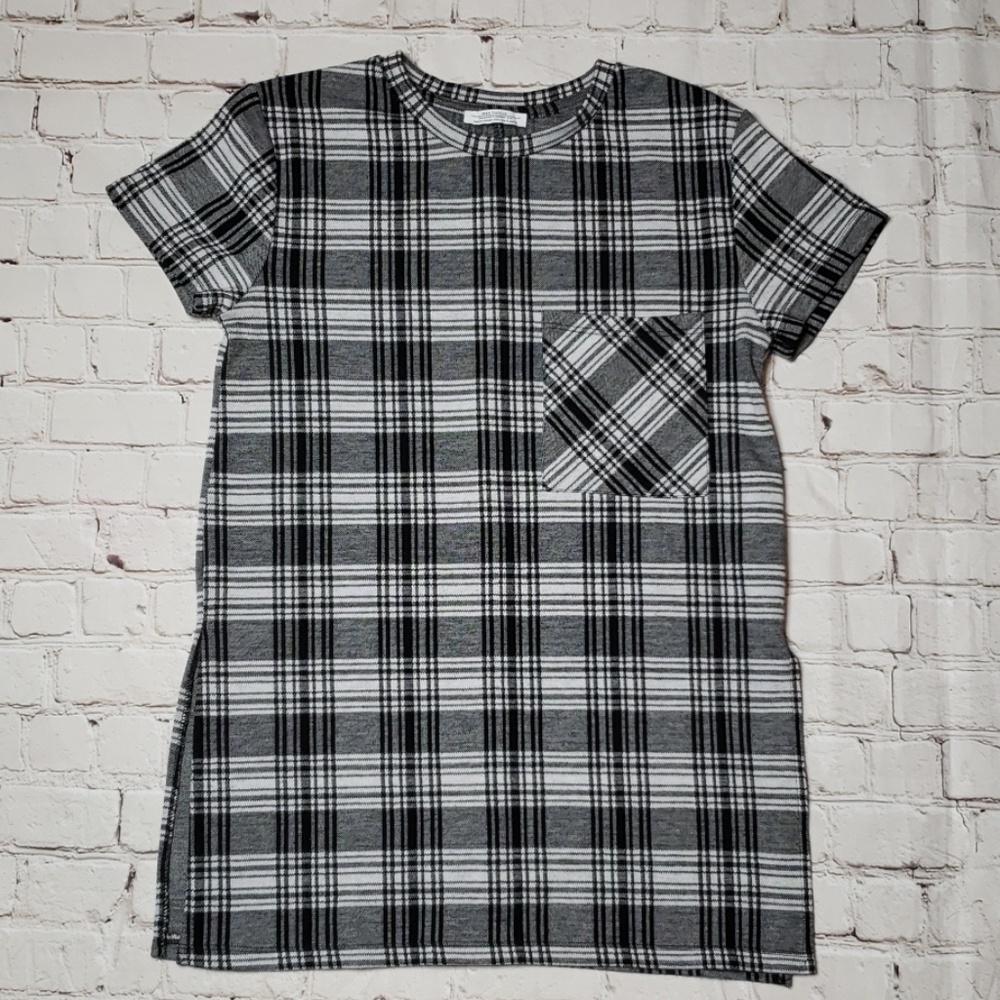 Zara Plaid T-Shirt with Side Splits